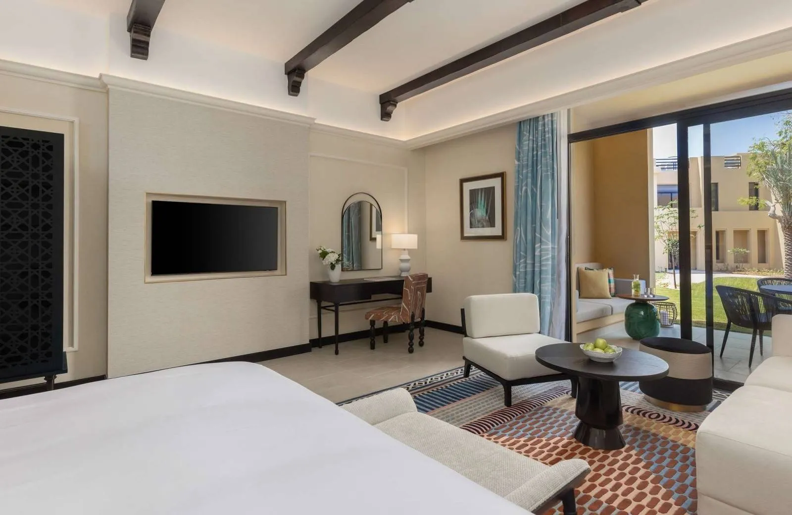 Sofitel Al Hamra Beach Resort 5*