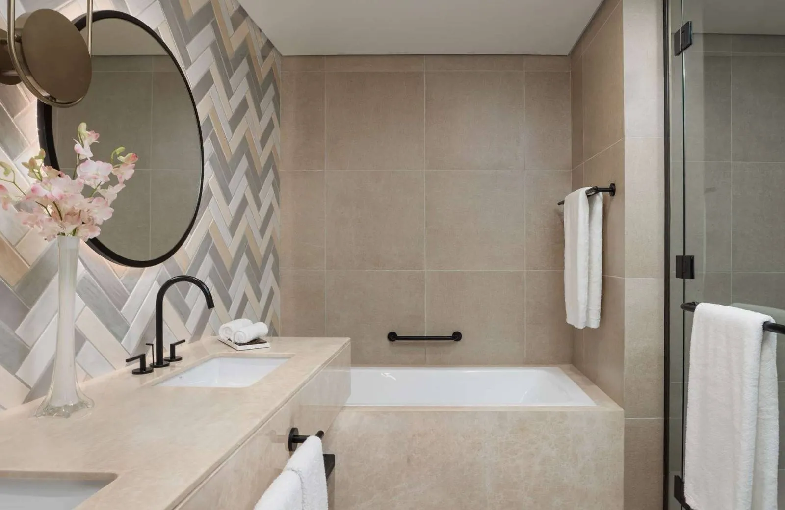 Sofitel Al Hamra Beach Resort 5*