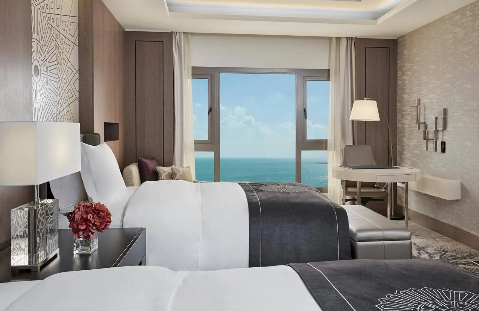 InterContinental Doha Beach & Spa 5*