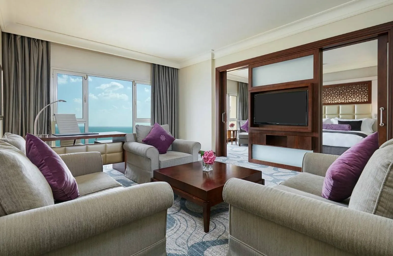 InterContinental Doha Beach & Spa 5*