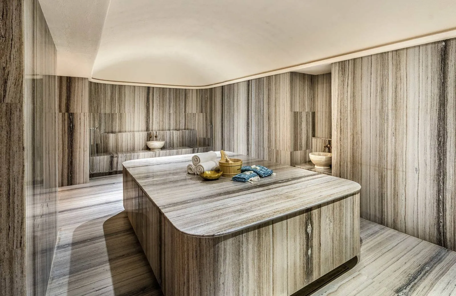 Rixos Gulf Hotel Doha  5*