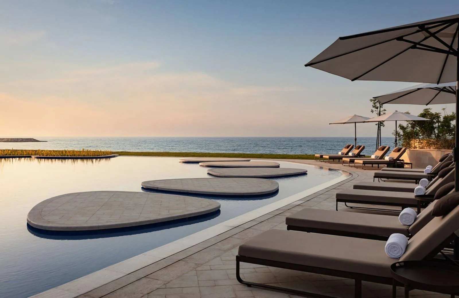 The St. Regis Al Mouj Muscat Resort 5*