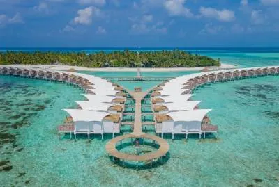 Cinnamon Hakuraa Huraa Maldives 4*