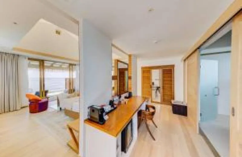 Cinnamon Hakuraa Huraa Maldives 4*