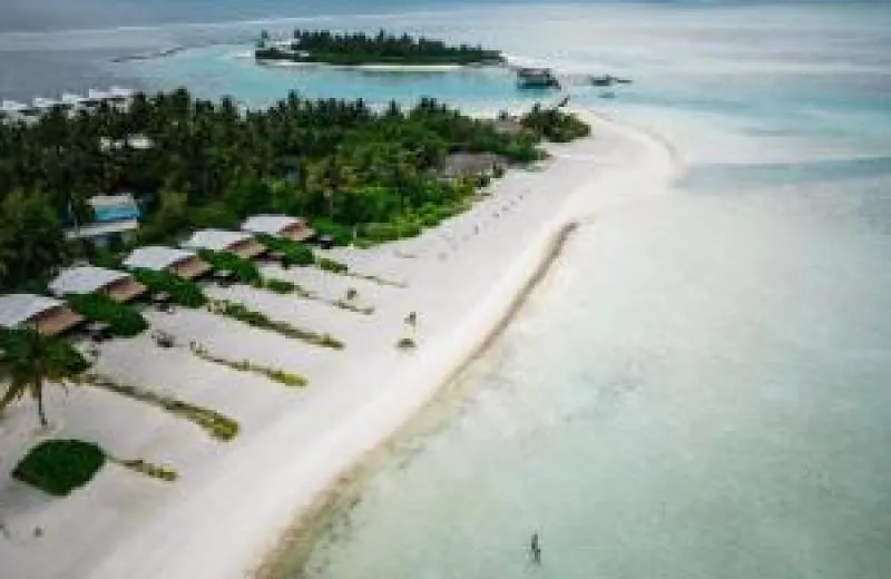 Cinnamon Hakuraa Huraa Maldives 4*