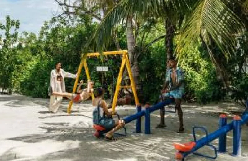 Cinnamon Hakuraa Huraa Maldives 4*