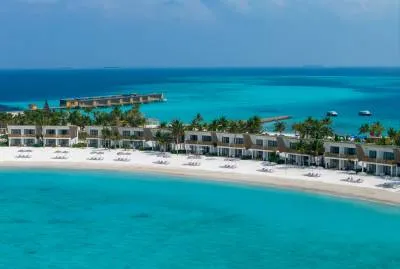  Centara Mirage Lagoon Maldives 5*