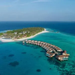 Avani+ Fares Maldives Resort 5*