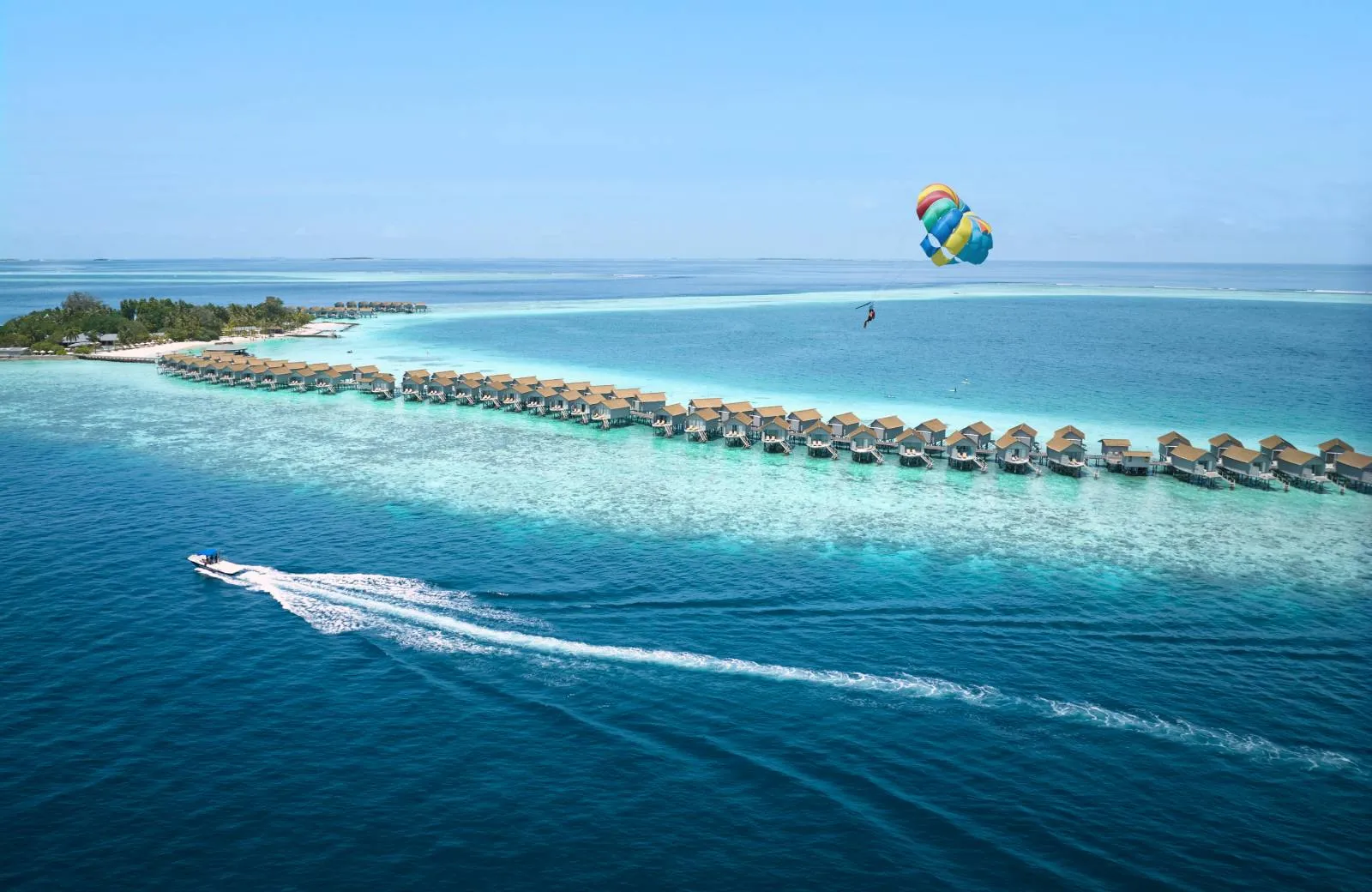 Centara Ras Fushi Resort & Spa Maldives 4*