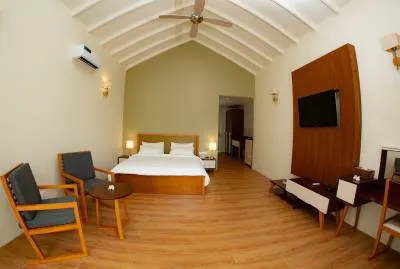 Hondaafushi Island Resort 4*