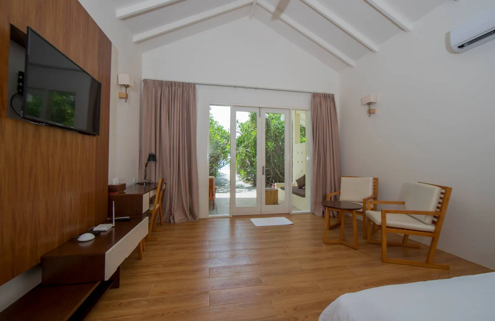 Hondaafushi Island Resort 4*