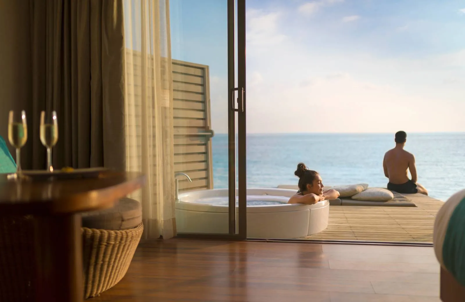 Centara Ras Fushi Resort & Spa Maldives 4*