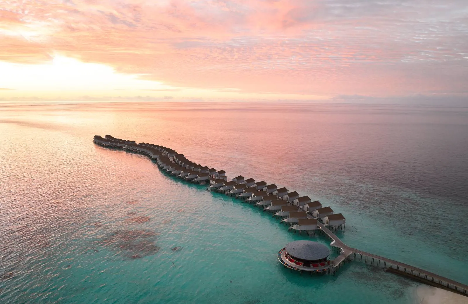 Centara Ras Fushi Resort & Spa Maldives 4*
