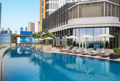 Hilton Garden Inn Dubai Business Bay 4*