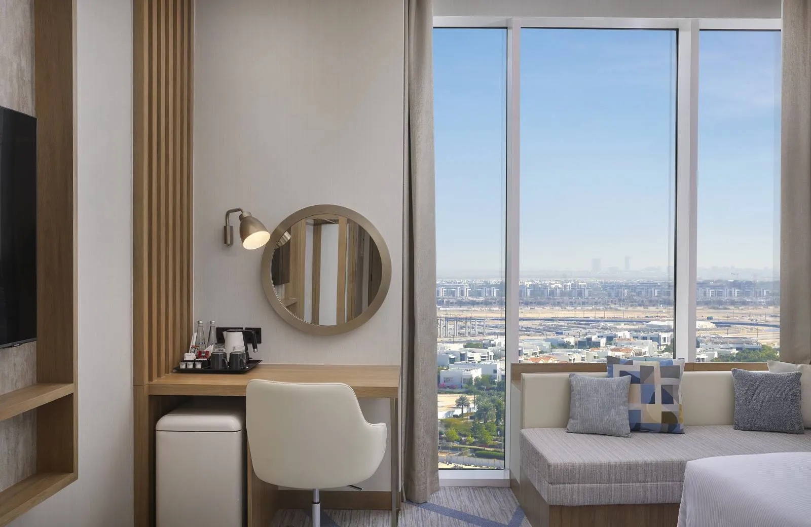 Hilton Garden Inn Dubai Business Bay 4*