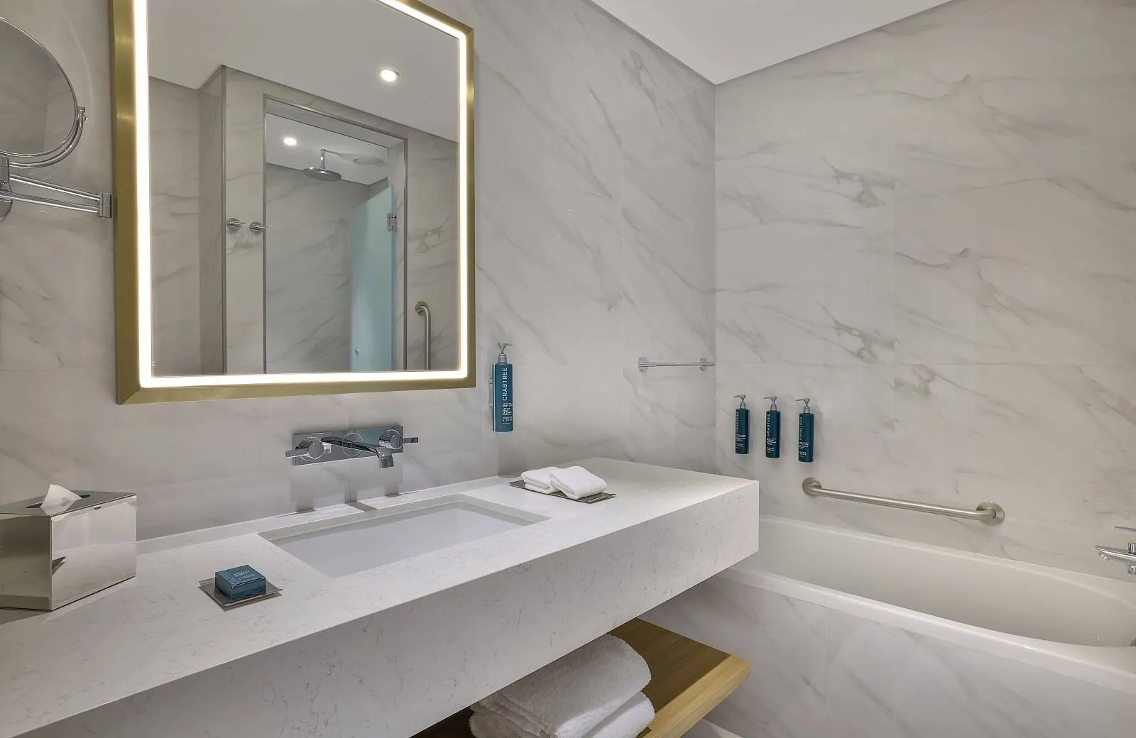 Hilton Garden Inn Dubai Business Bay 4*