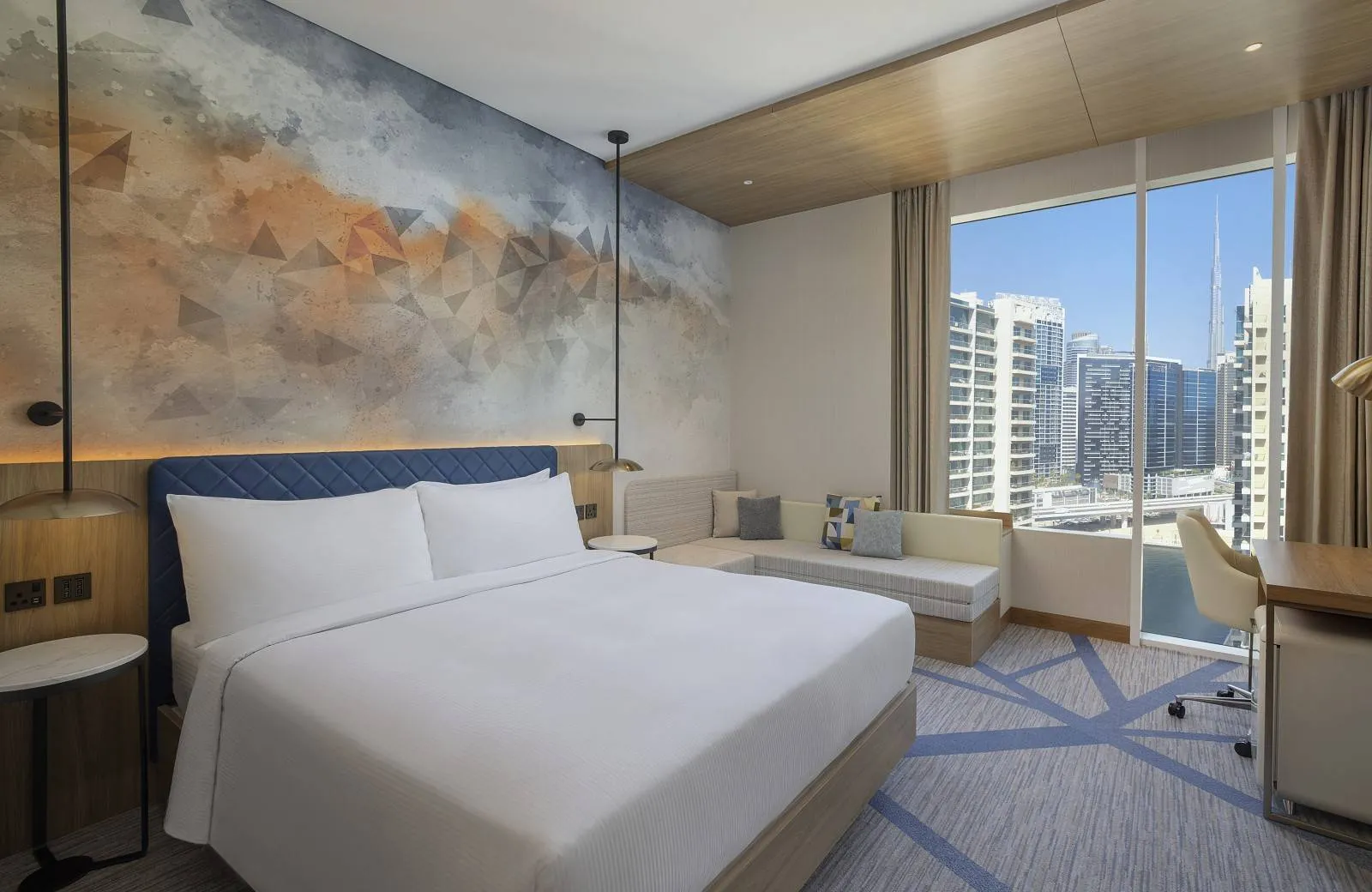 Hilton Garden Inn Dubai Business Bay 4*