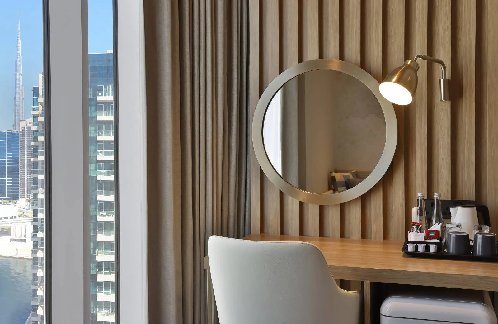 Hilton Garden Inn Dubai Business Bay 4*