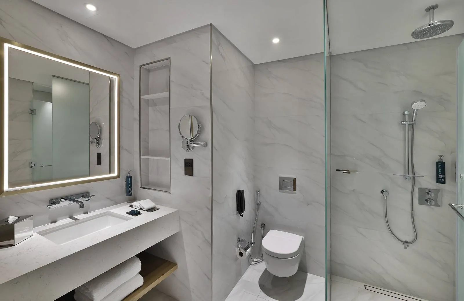 Hilton Garden Inn Dubai Business Bay 4*