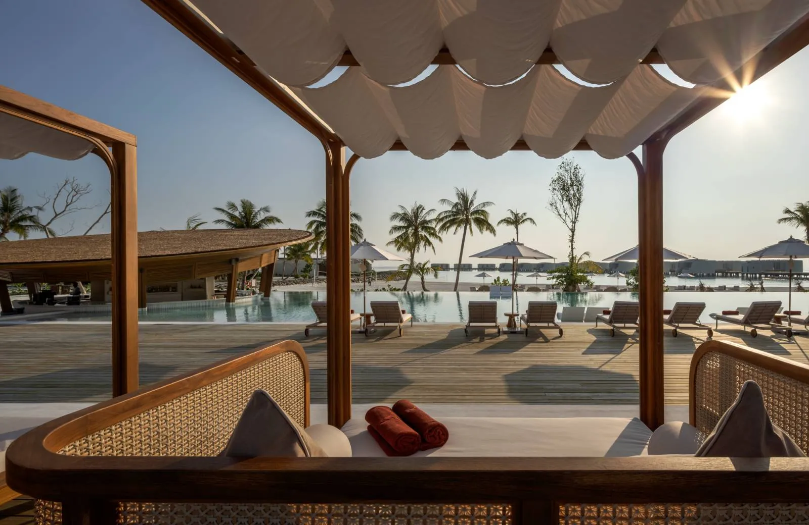 Centara Grand Lagoon Maldives 5*