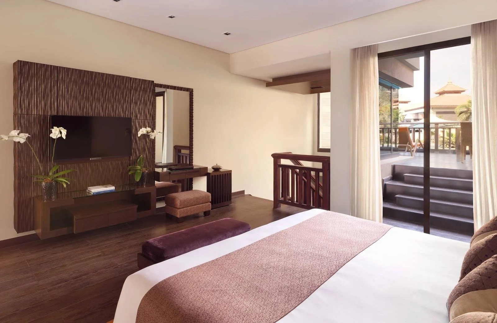 Anantara The Palm Dubai Resort 5*