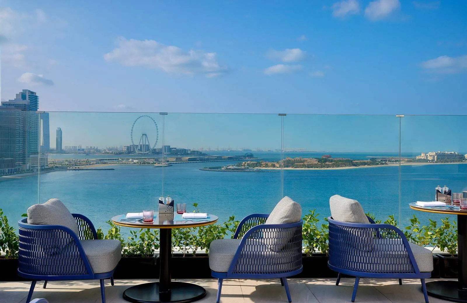 Tumbi Hotel Dubai The Palm, Tapestry Collection by Hilton 4*