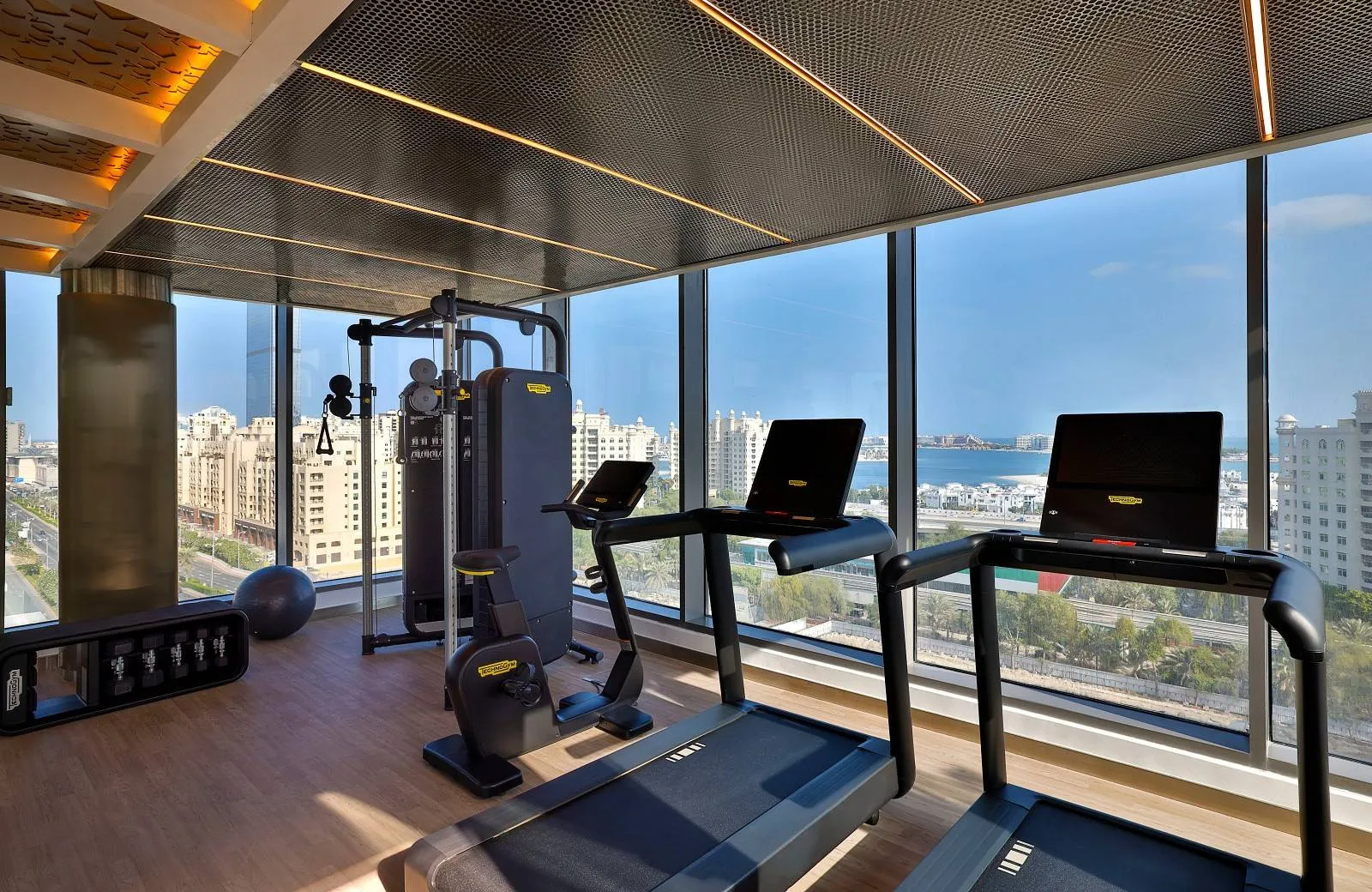 Tumbi Hotel Dubai The Palm, Tapestry Collection by Hilton 4*