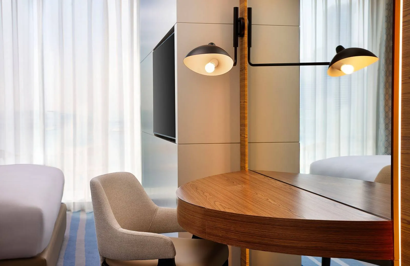 Tumbi Hotel Dubai The Palm, Tapestry Collection by Hilton 4*