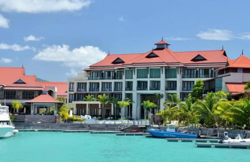 Eden Bleu Hotel 4*