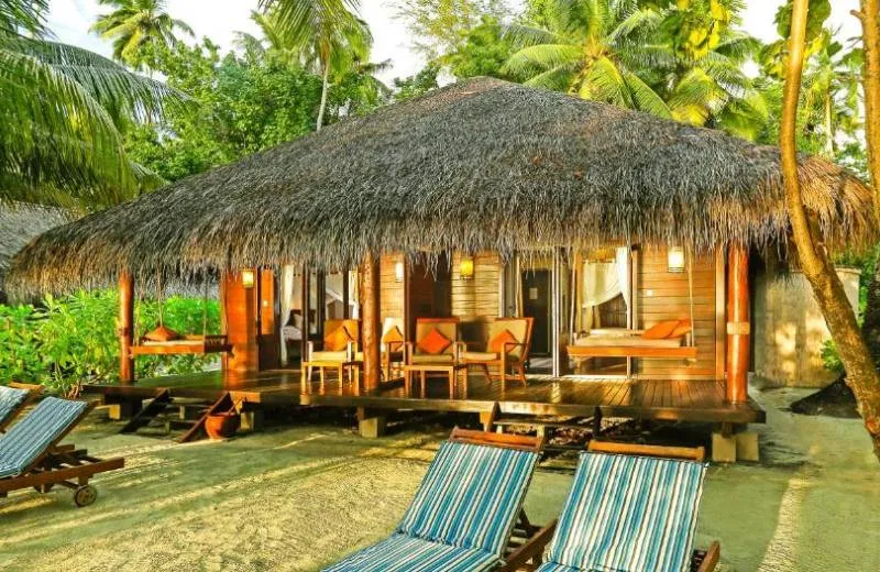 Medhufushi Island Resort 4*
