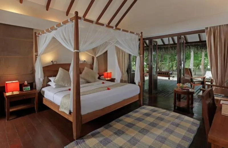 Medhufushi Island Resort 4*