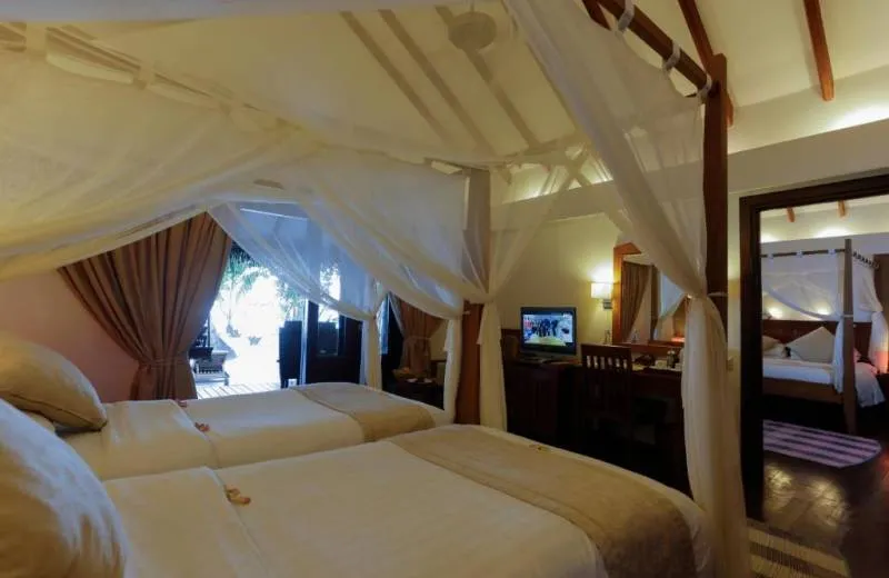 Medhufushi Island Resort 4*