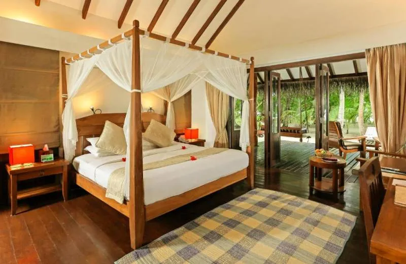 Medhufushi Island Resort 4*