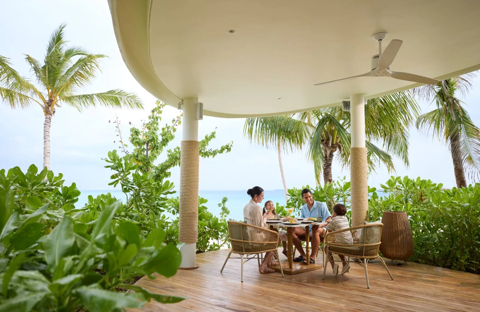 Centara Mirage Lagoon Maldives 5*