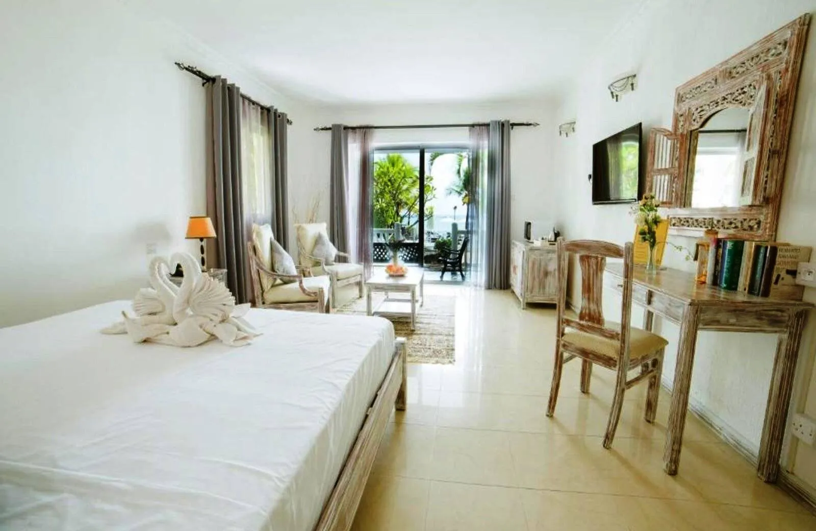 Hibiscus Boutique Hotel 3*