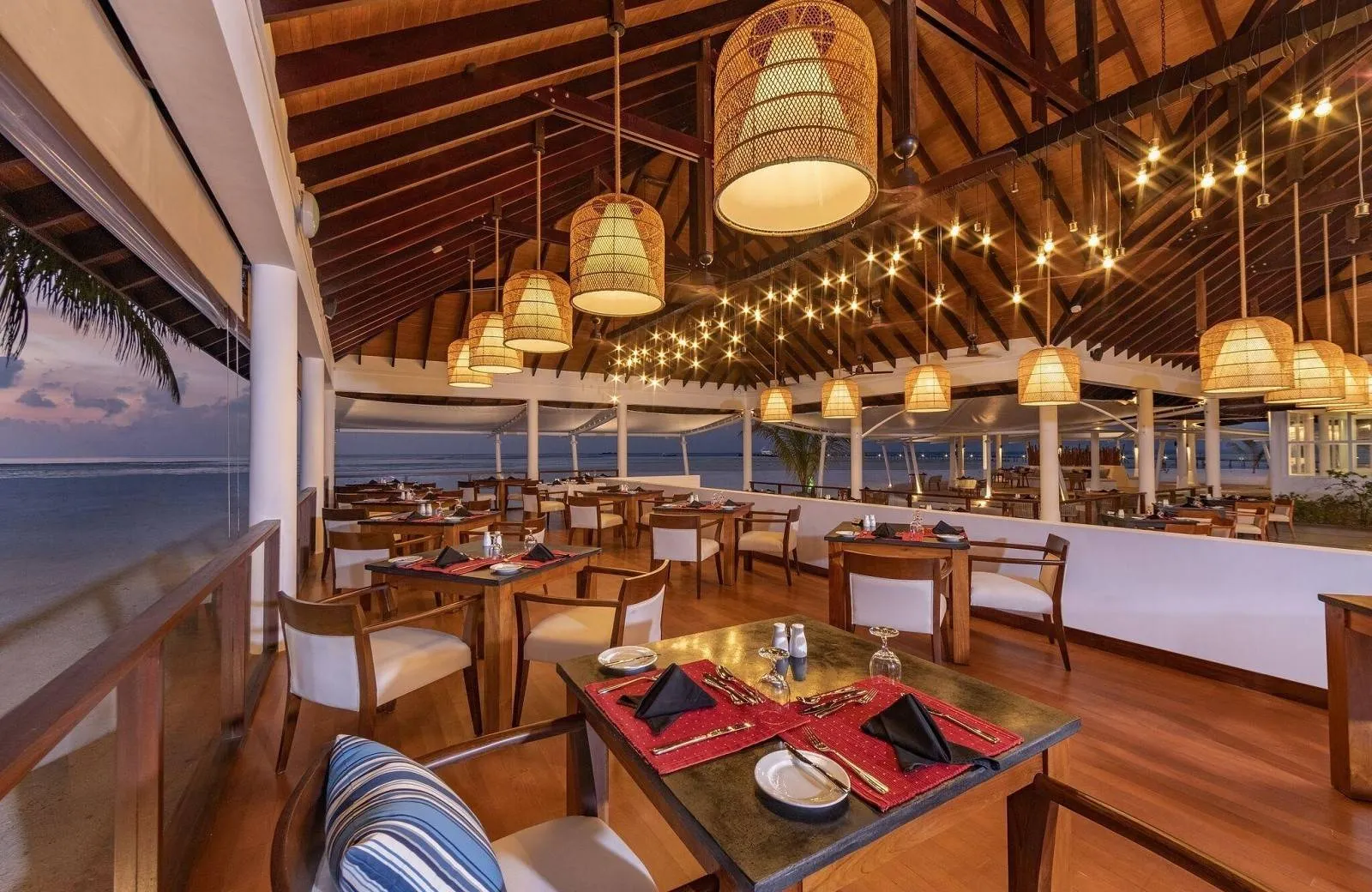 Cinnamon Hakuraa Huraa Maldives 4*