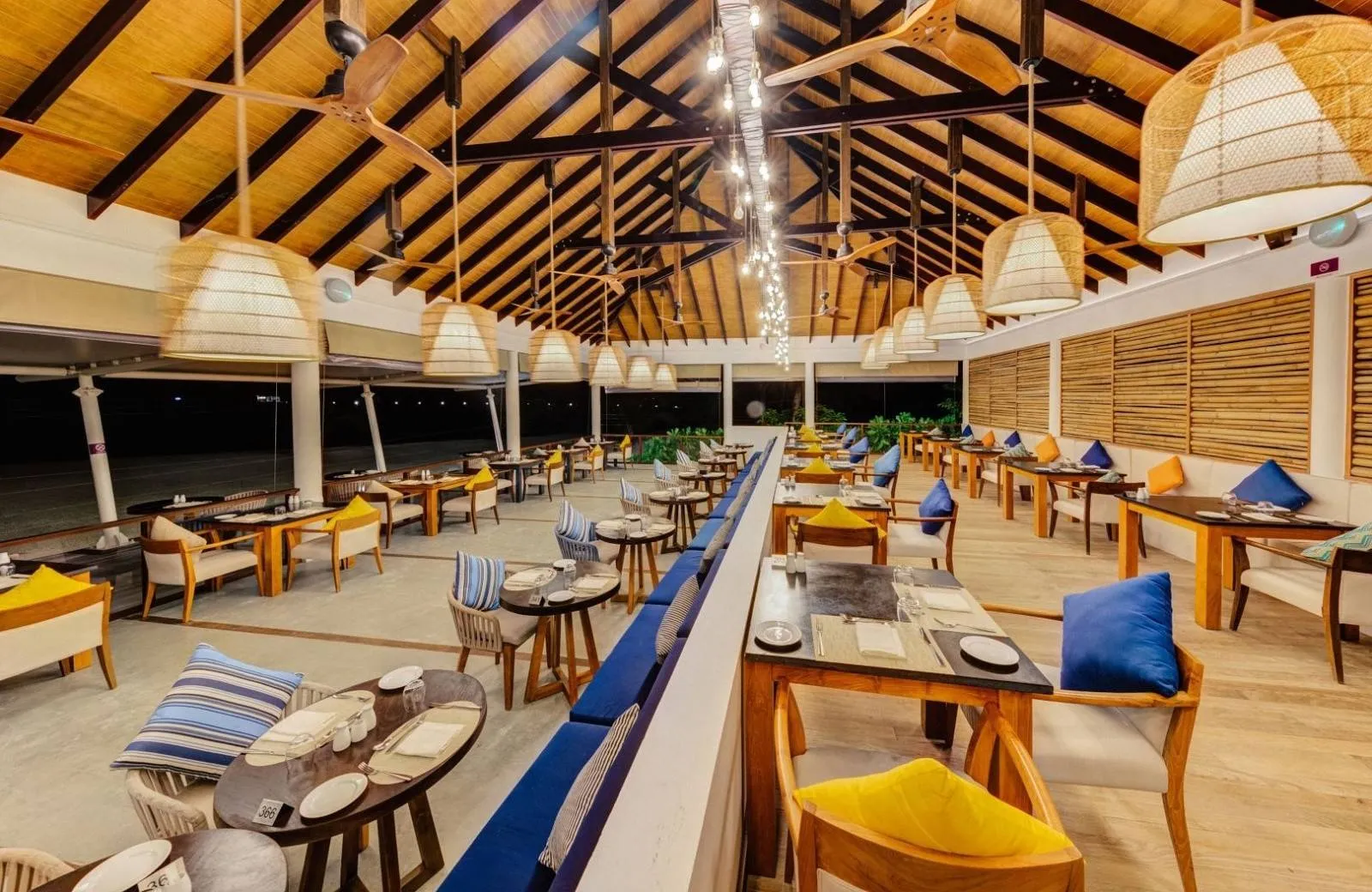 Cinnamon Hakuraa Huraa Maldives 4*