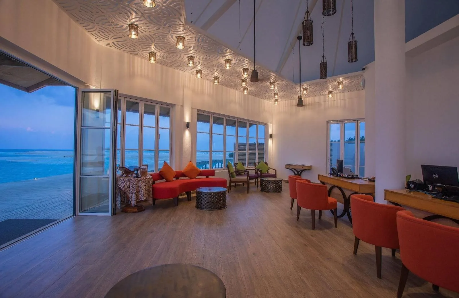 Cinnamon Hakuraa Huraa Maldives 4*