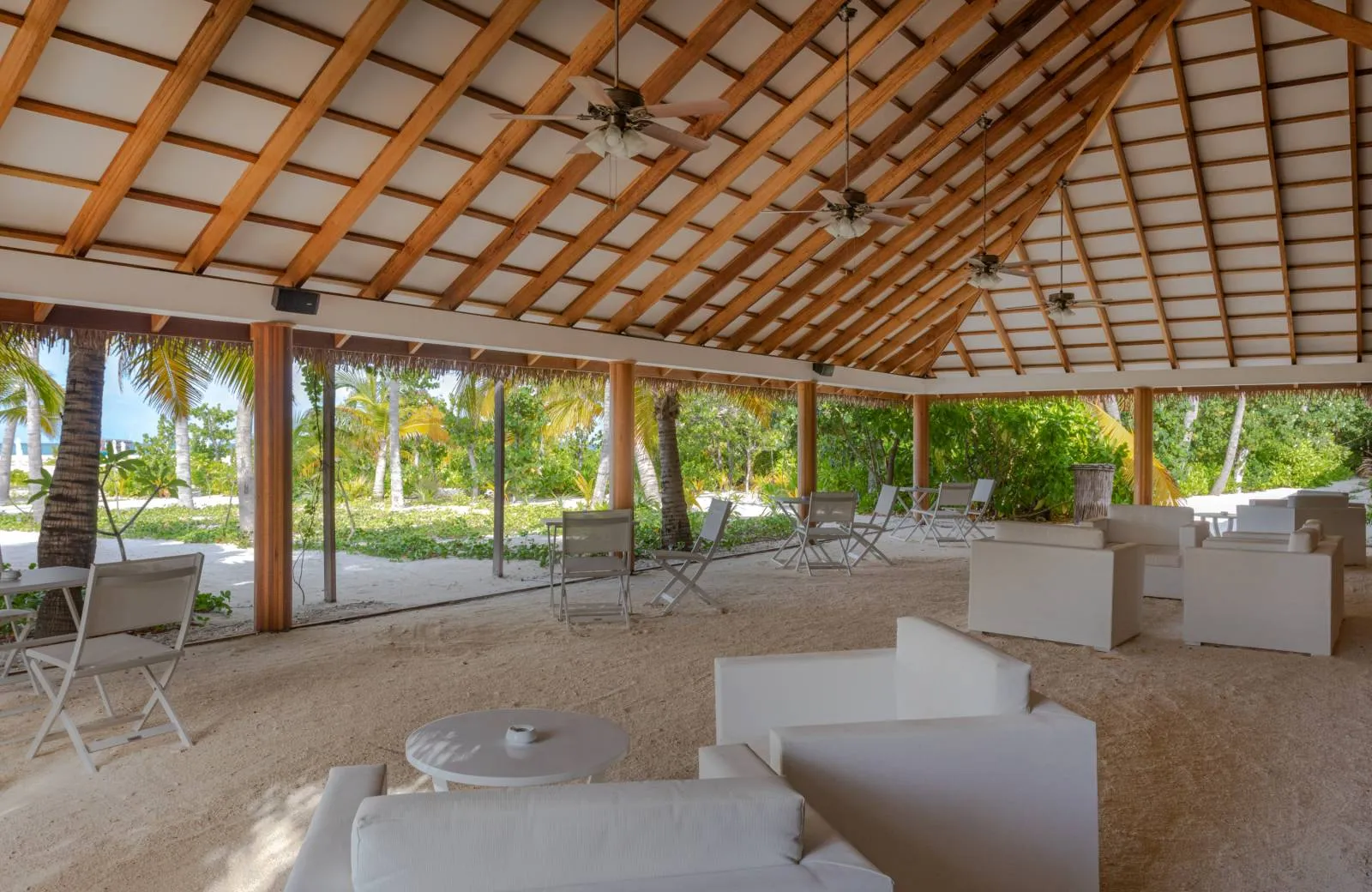 Cinnamon Velifushi Maldives 4*