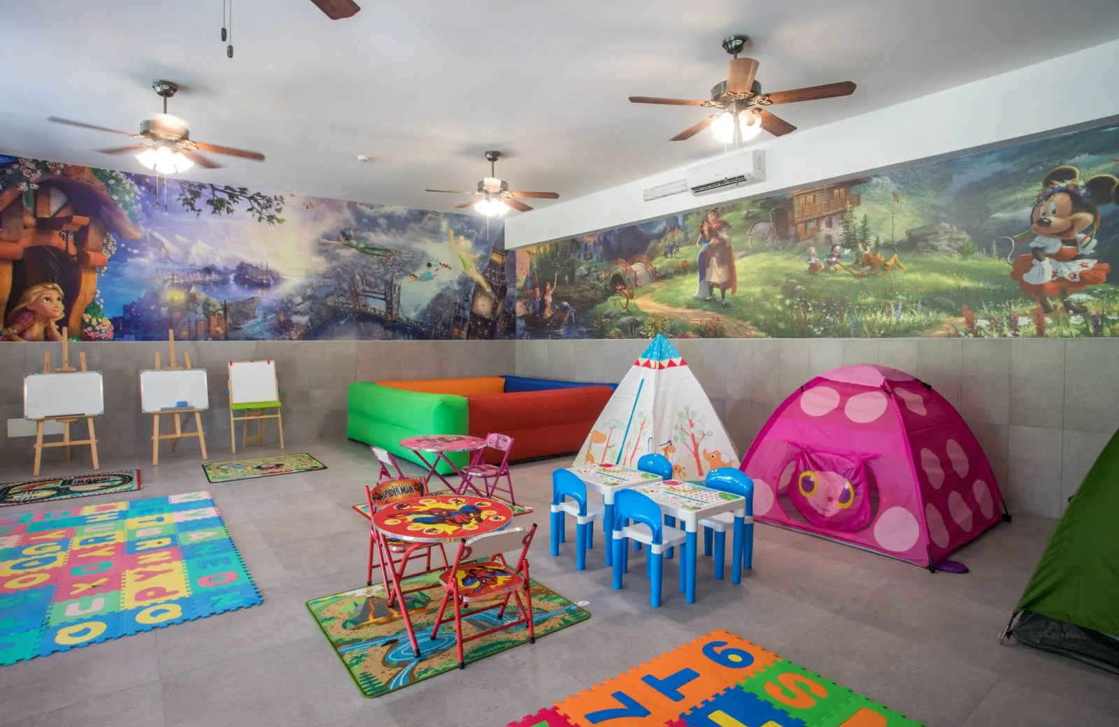 Cinnamon Velifushi Maldives 4*