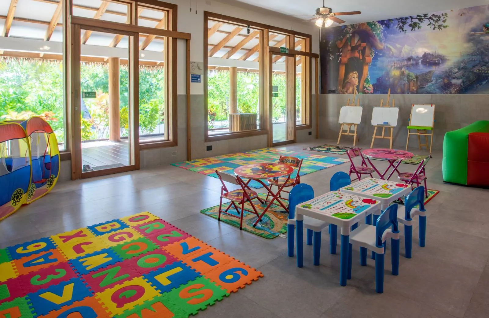 Cinnamon Velifushi Maldives 4*