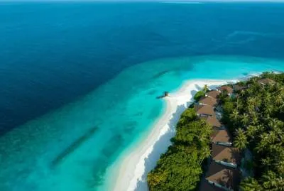 Avani+ Fares Maldives Resort 5*