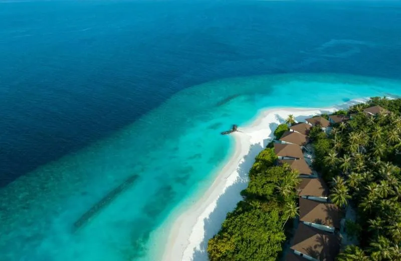 Avani+ Fares Maldives Resort 5*