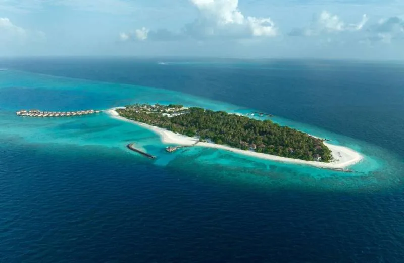 Avani+ Fares Maldives Resort 5*
