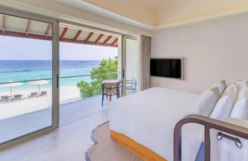 Avani+ Fares Maldives Resort 5*