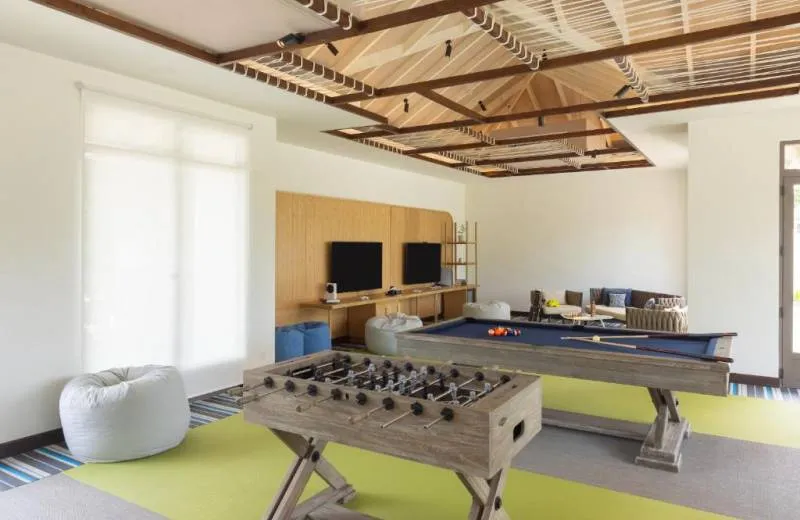 Avani+ Fares Maldives Resort 5*