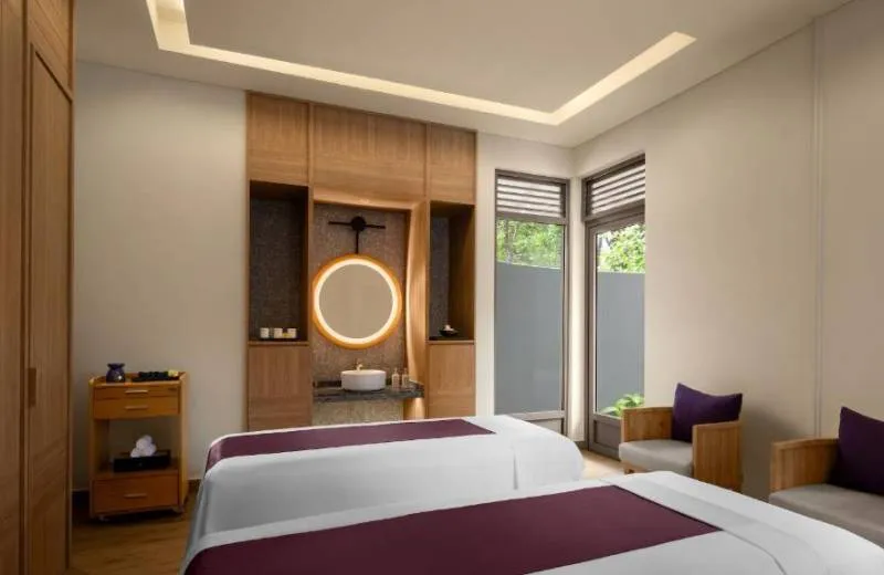 Avani+ Fares Maldives Resort 5*