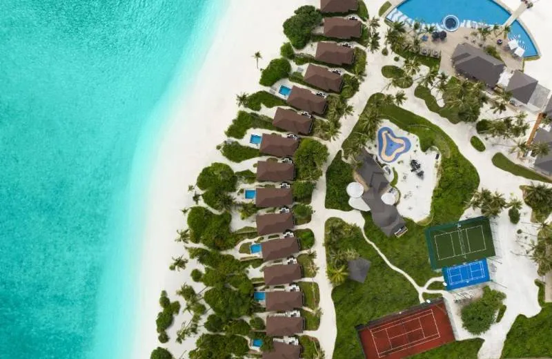 Avani+ Fares Maldives Resort 5*