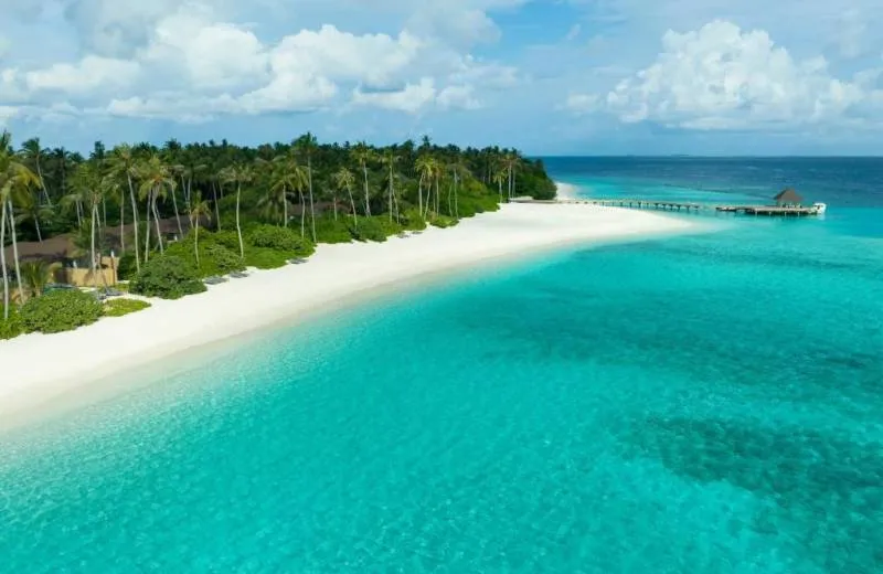 Avani+ Fares Maldives Resort 5*