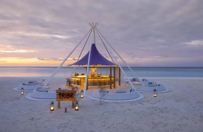 Avani+ Fares Maldives Resort 5*